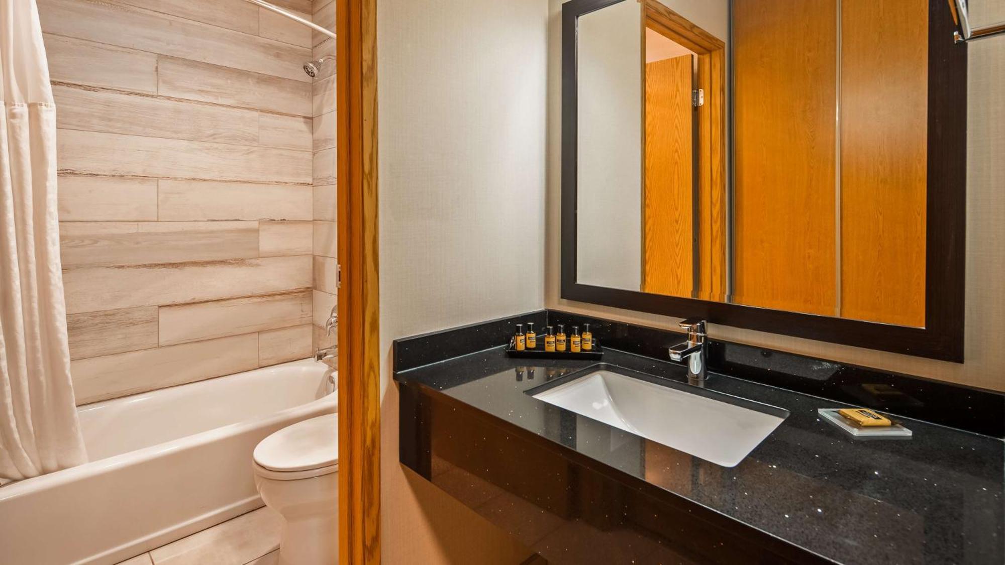 Best Western Plus Country Meadows Inn Aldergrove Zewnętrze zdjęcie