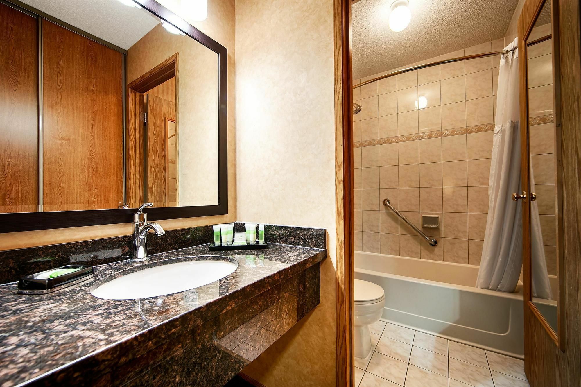 Best Western Plus Country Meadows Inn Aldergrove Zewnętrze zdjęcie